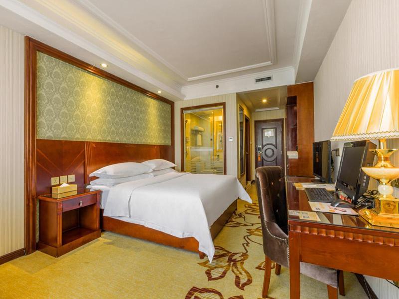 Vienna Hotel Guilin Railway Staion Esterno foto